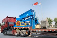 大型液壓移動(dòng)對(duì)輥制砂機(jī)哪家好，多少錢一臺(tái)